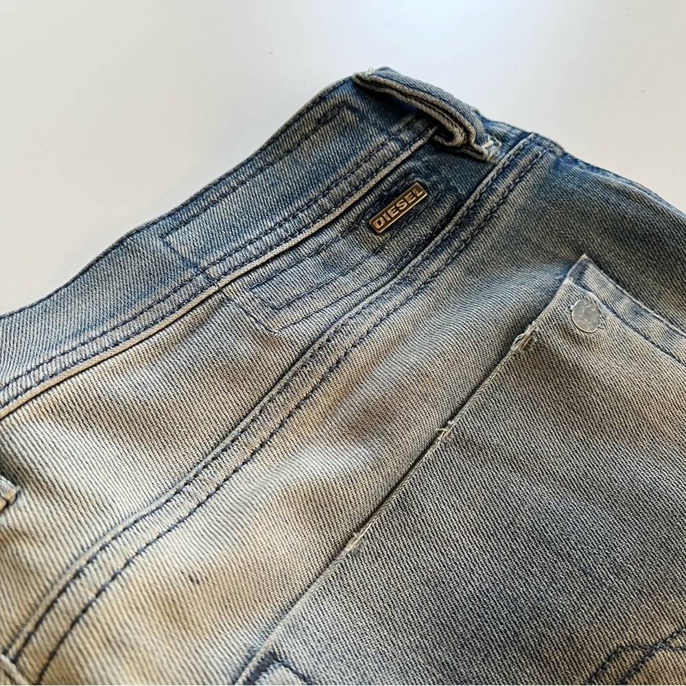 Men’s Diesel Jeans - Tepphar Limited Edition - Picture 5 of 8